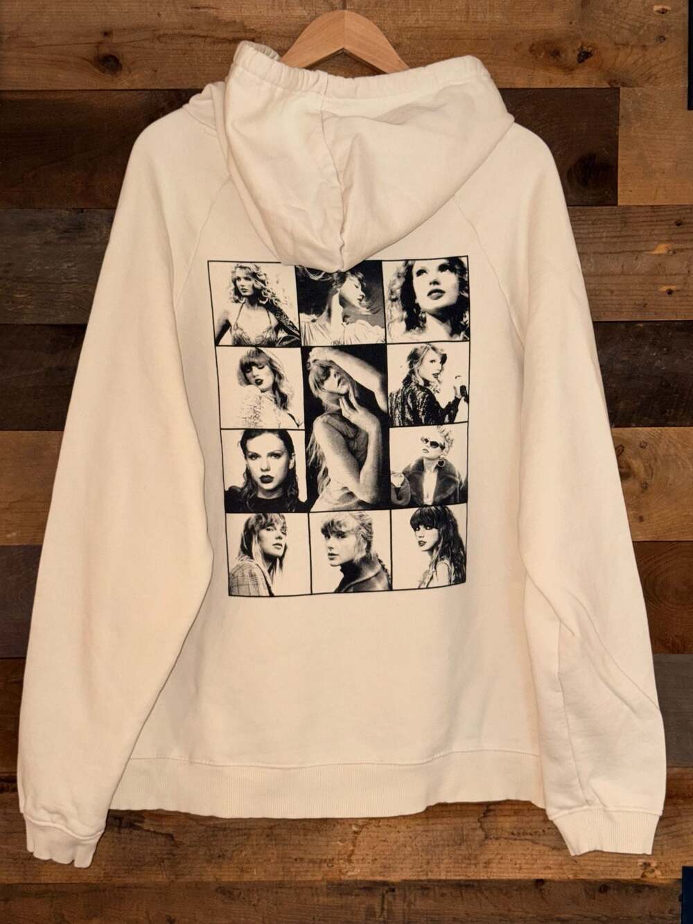 Taylor Swift Authentic The Eras Tour III Beige Hoodie XL 0828